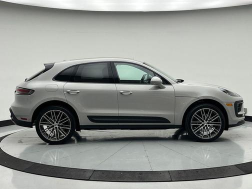 Chalk 2026 Porsche Macan Macan