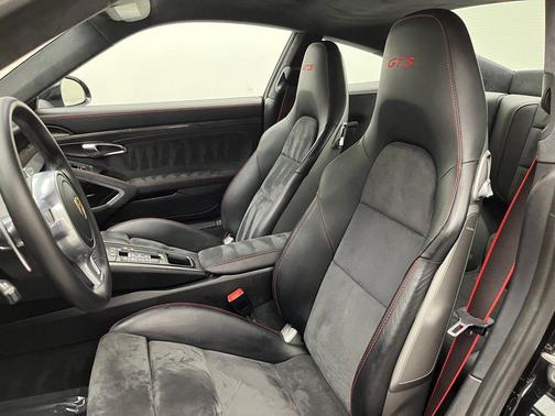 2016 Porsche 911 Carrera GTS