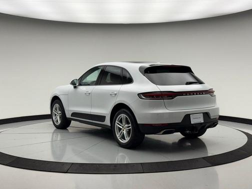 2020 Porsche Macan 