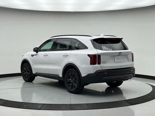 Glacial White Pearl 2021 Kia Sorento S