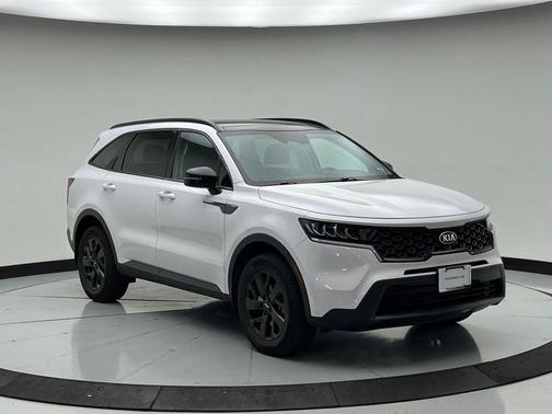 Glacial White Pearl 2021 Kia Sorento S