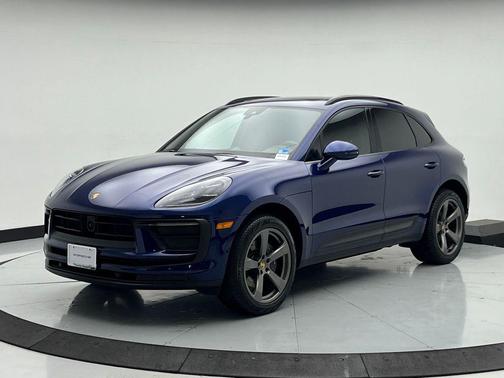 2022 Porsche Macan 