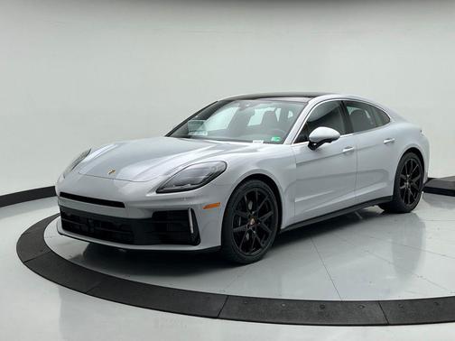2025 Porsche Panamera 