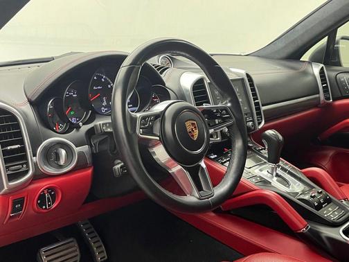 2018 Porsche Cayenne Turbo