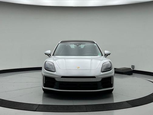 2024 Porsche Panamera 4
