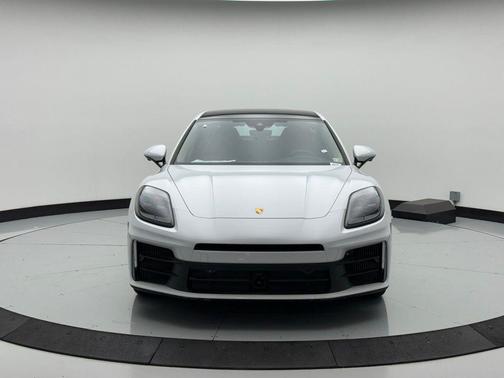 2024 Porsche Panamera 4