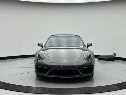 2024 Porsche 911 Carrera