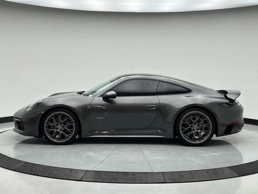 2024 Porsche 911 Carrera