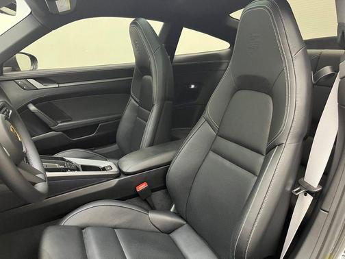 2024 Porsche 911 Carrera