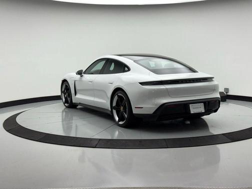 2023 Porsche Taycan 