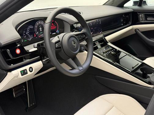 2026 Porsche Panamera Turbo