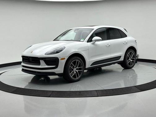 2026 Porsche Macan 