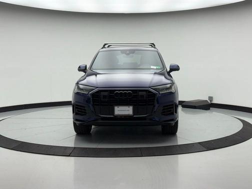 2022 Audi Q7 55 Premium Plus