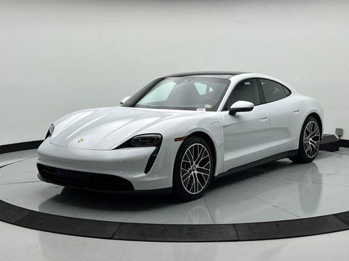 2022 Porsche Taycan 