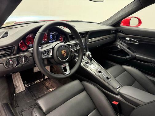 Guards Red 2018 Porsche 911 Turbo