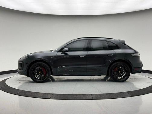 2022 Porsche Macan GTS