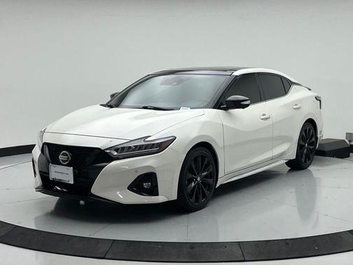 Pearl White 2021 Nissan Maxima 3.5 SR