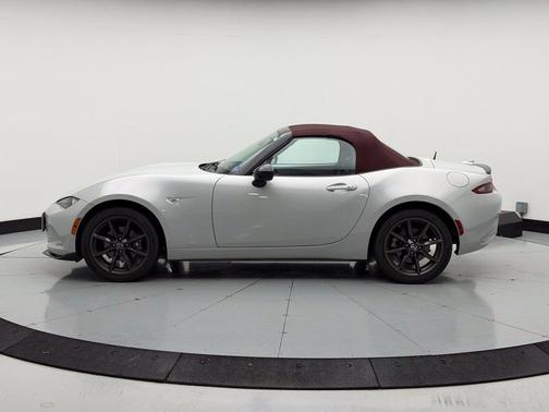 Ceramic Metallic 2018 Mazda MX-5 Miata Club