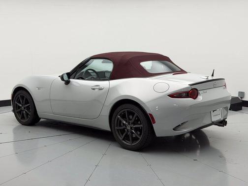 Ceramic Metallic 2018 Mazda MX-5 Miata Club