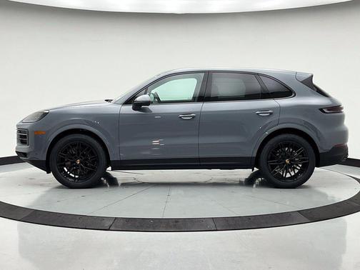 Arctic Grey 2026 Porsche Cayenne Cayenne