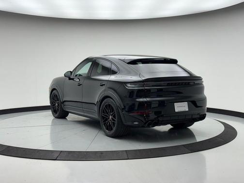 2025 Porsche Cayenne S