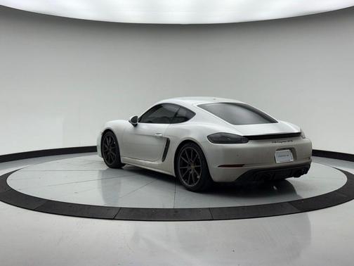 2023 Porsche 718 Cayman GTS 4.0