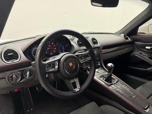 2023 Porsche 718 Cayman GTS 4.0