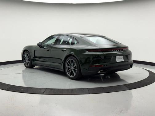2026 Porsche Panamera 