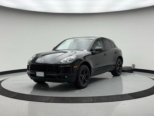 2017 Porsche Macan 