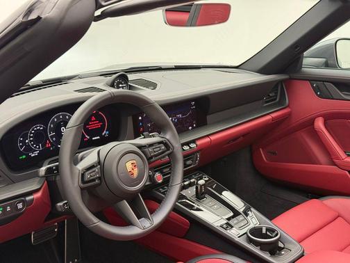 2026 Porsche 911 Carrera GTS