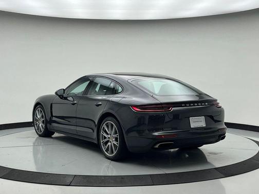 2019 Porsche Panamera 4