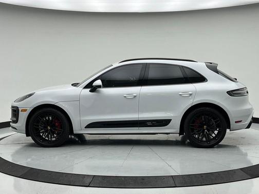 2024 Porsche Macan GTS