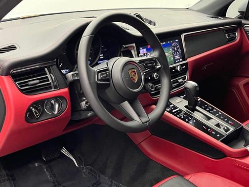 2024 Porsche Macan GTS