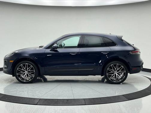 2022 Porsche Macan