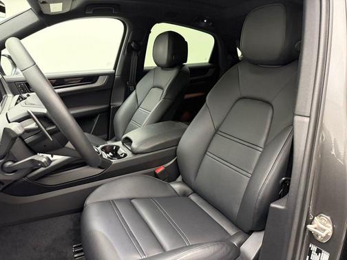 2025 Porsche Cayenne Cayenne
