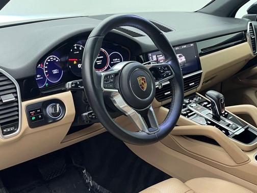 2021 Porsche Cayenne Cayenne