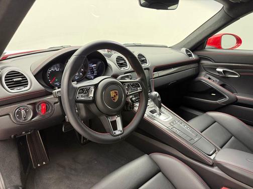 2023 Porsche 718 Cayman GTS 4.0