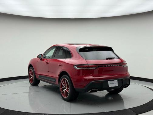 2025 Porsche Macan 