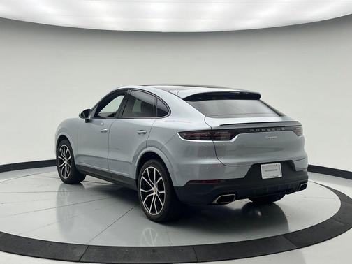 2022 Porsche Cayenne Cayenne