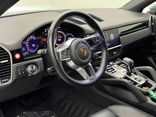 2022 Porsche Cayenne Cayenne