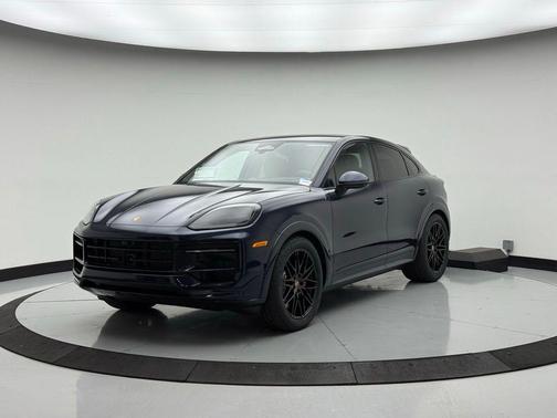 Algarve Blue Metallic 2026 Porsche Cayenne GTS