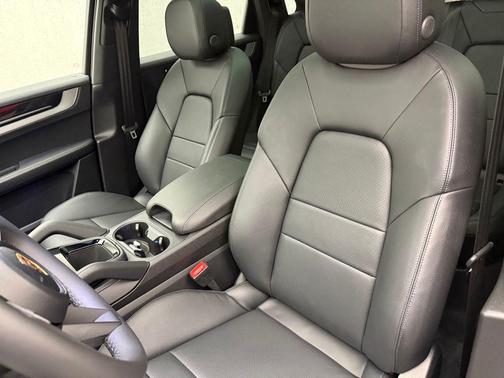 Gray 2024 Porsche Cayenne Cayenne