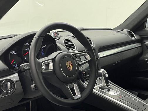 2025 Porsche 718 Cayman GTS 4.0