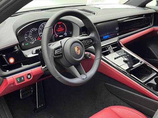 2026 Porsche Panamera 