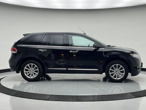 Tuxedo Black Metallic 2013 Lincoln MKX Base