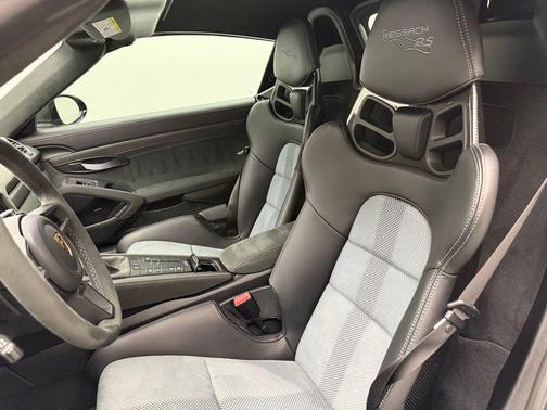 2024 Porsche 718 Spyder RS