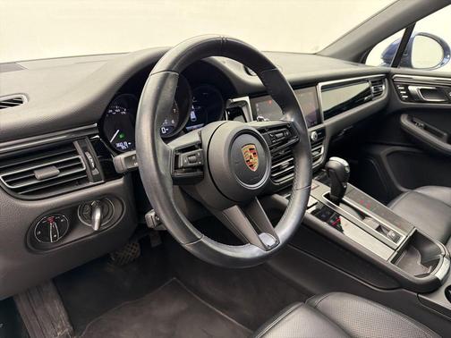 2023 Porsche Macan S