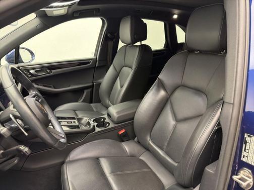 2023 Porsche Macan S
