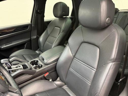 2021 Porsche Cayenne Cayenne