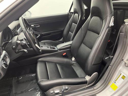 GT Silver Metallic 2017 Porsche 911 Carrera 4S Cabriolet